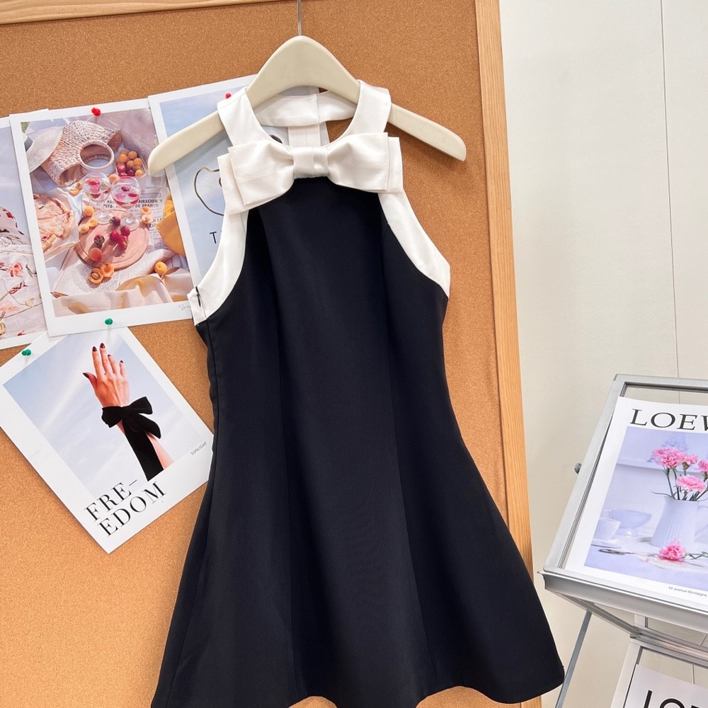 Dolce & Gabbana Black Mini Dress with White Bow Halter Neck - Picture 6 of 9